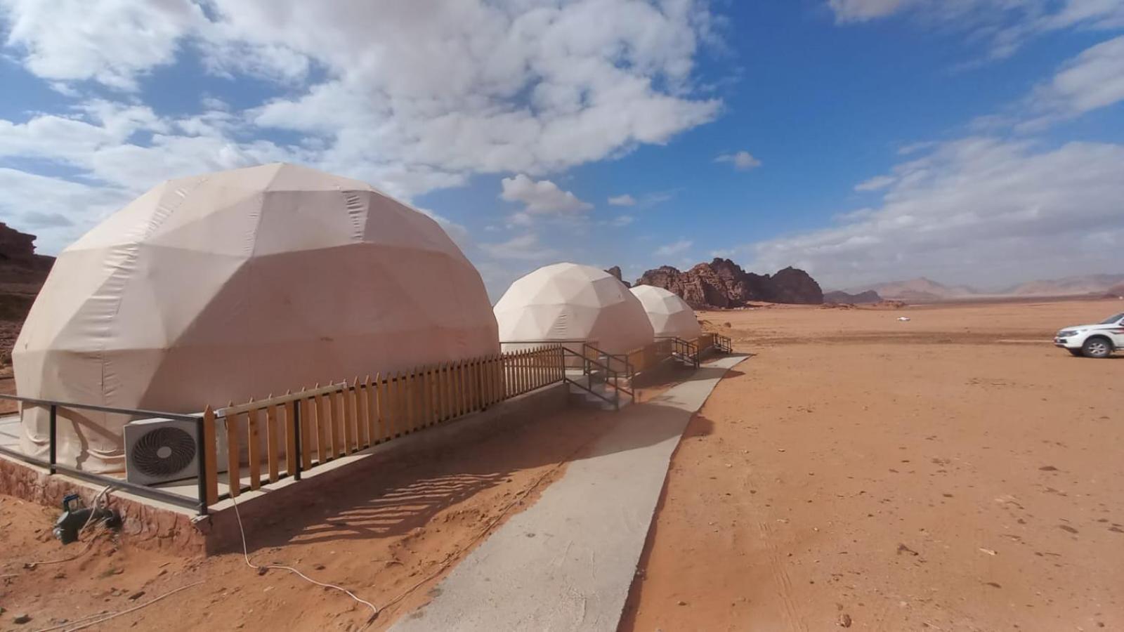 Al Raha Luxury Camp Hotel Вади Рум Екстериор снимка