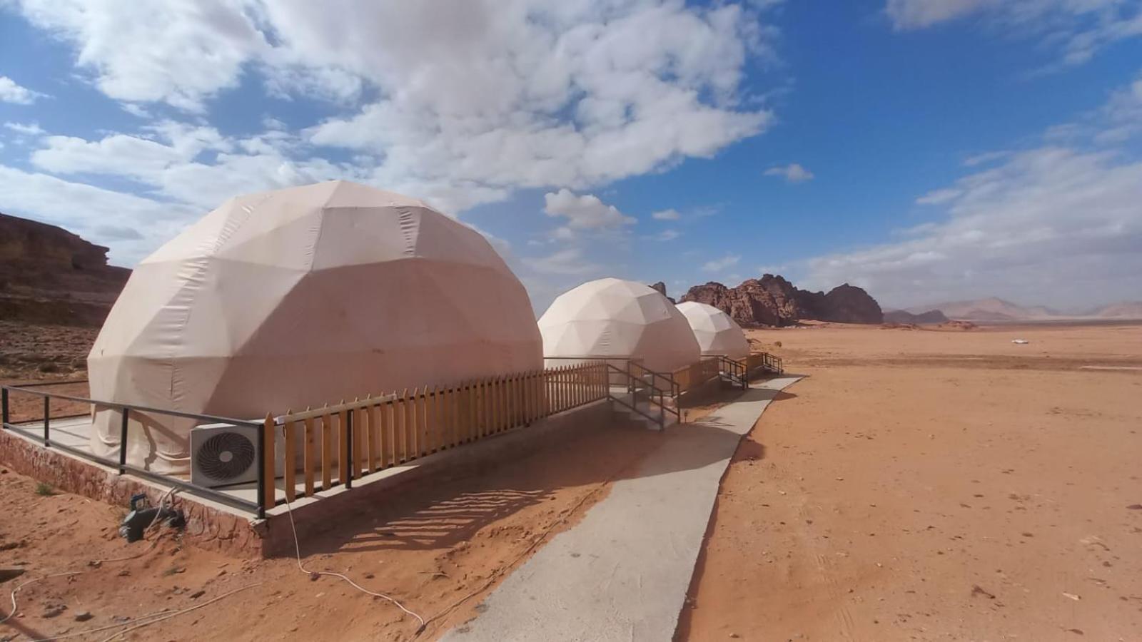 Al Raha Luxury Camp Hotel Вади Рум Екстериор снимка