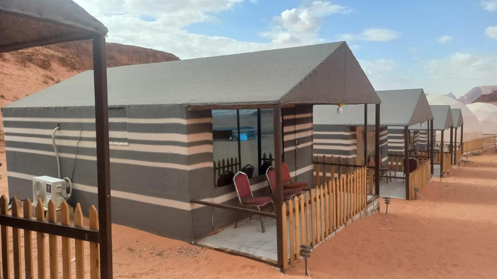 Al Raha Luxury Camp Hotel Вади Рум Екстериор снимка